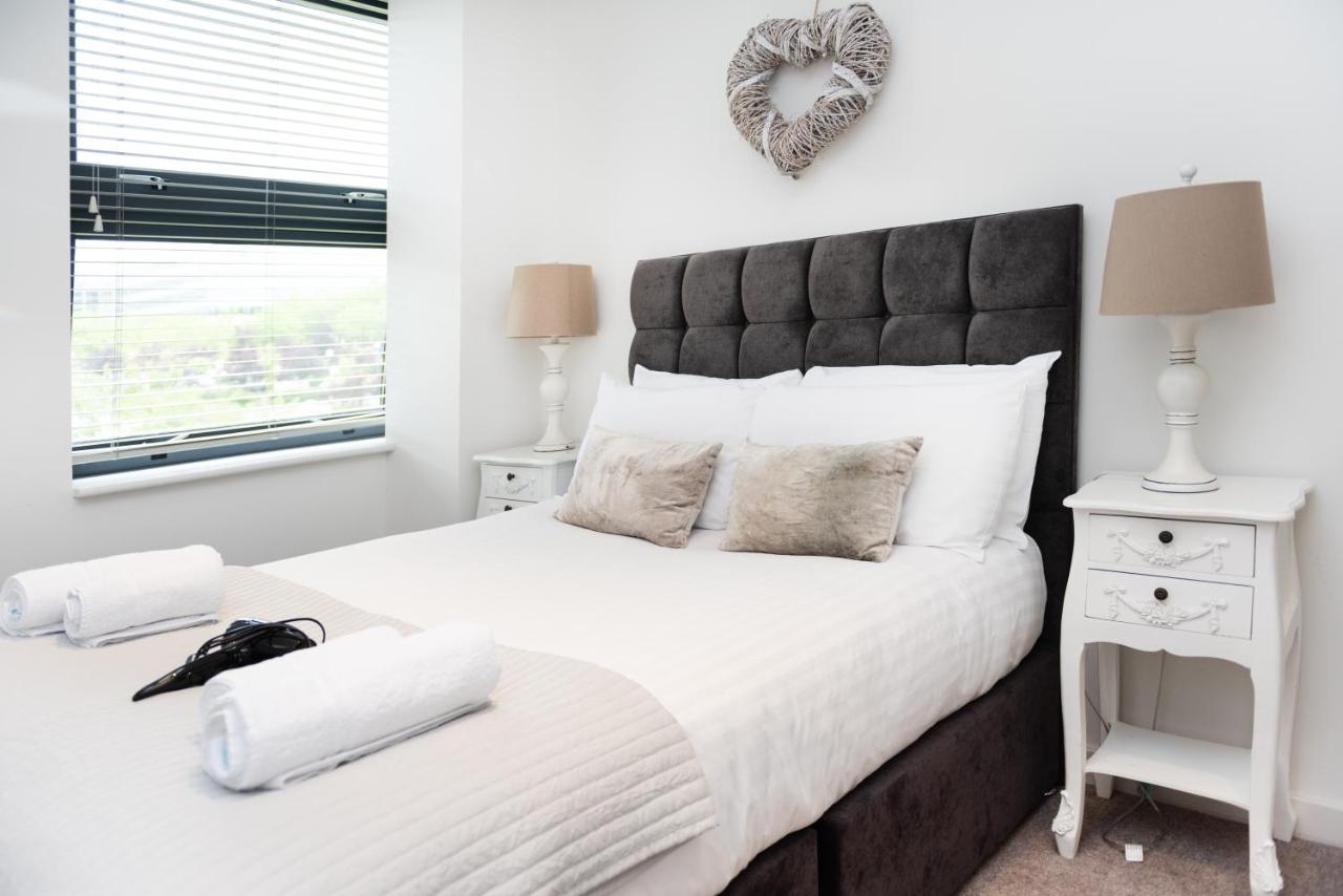 City Stay Apartments - Centro Милтън Кейнс Екстериор снимка