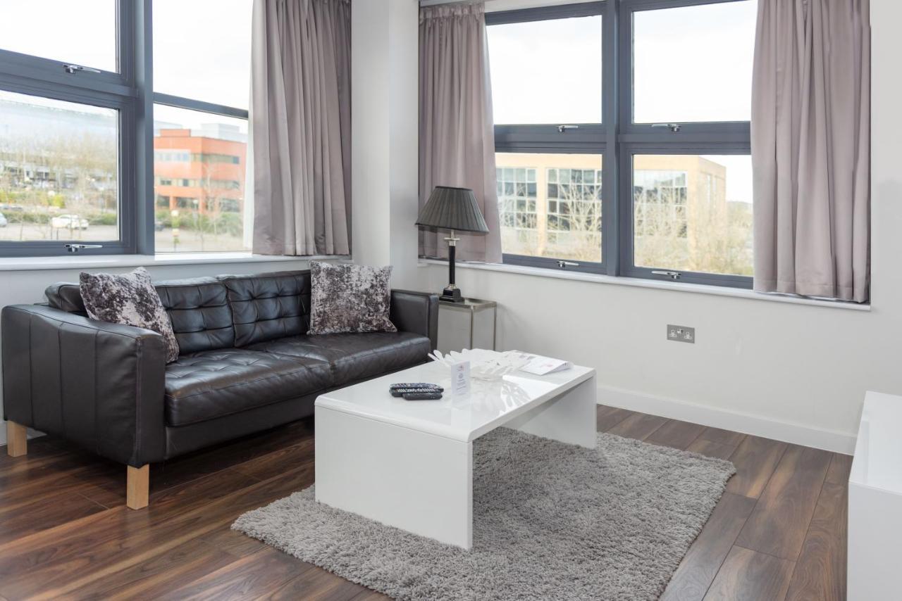 City Stay Apartments - Centro Милтън Кейнс Екстериор снимка