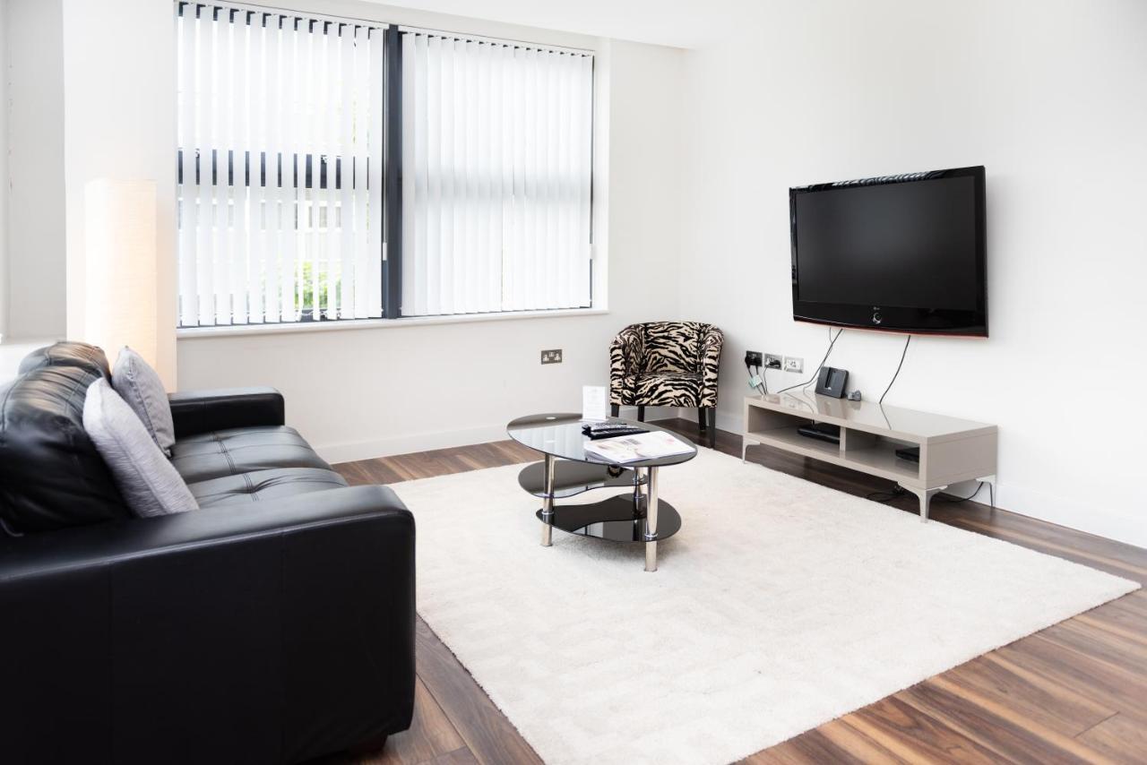 City Stay Apartments - Centro Милтън Кейнс Екстериор снимка