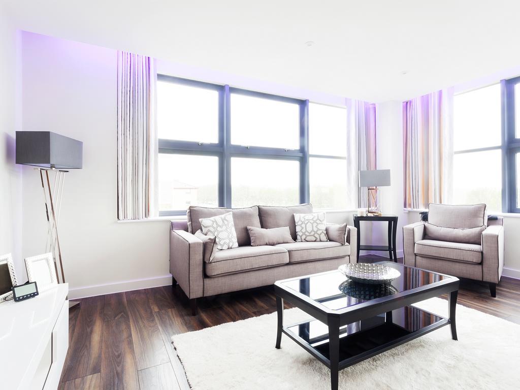 City Stay Apartments - Centro Милтън Кейнс Екстериор снимка